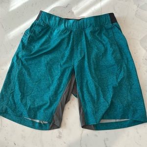 Lululemon men THE SHORT 9” inseam teal color blue size M rare color